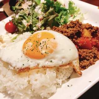 簡単時短！ひき肉ロコモコ丼